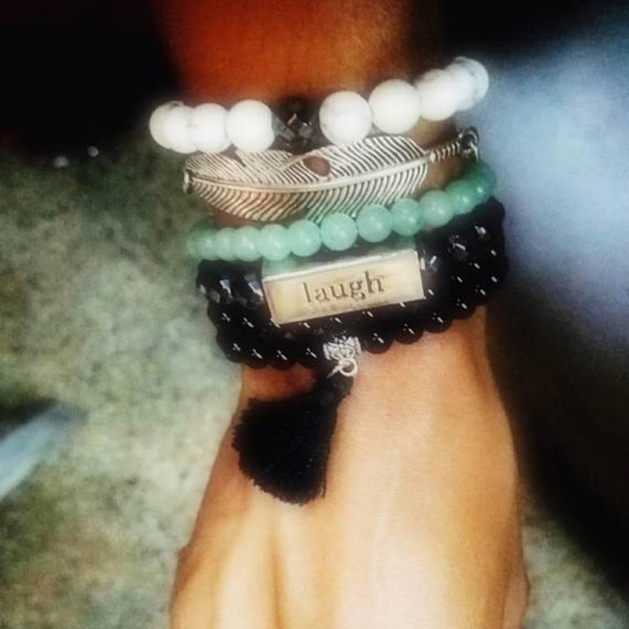 Handmade: Live, Love, Laugh, Dream gem bracelet - Picture 6 of 7